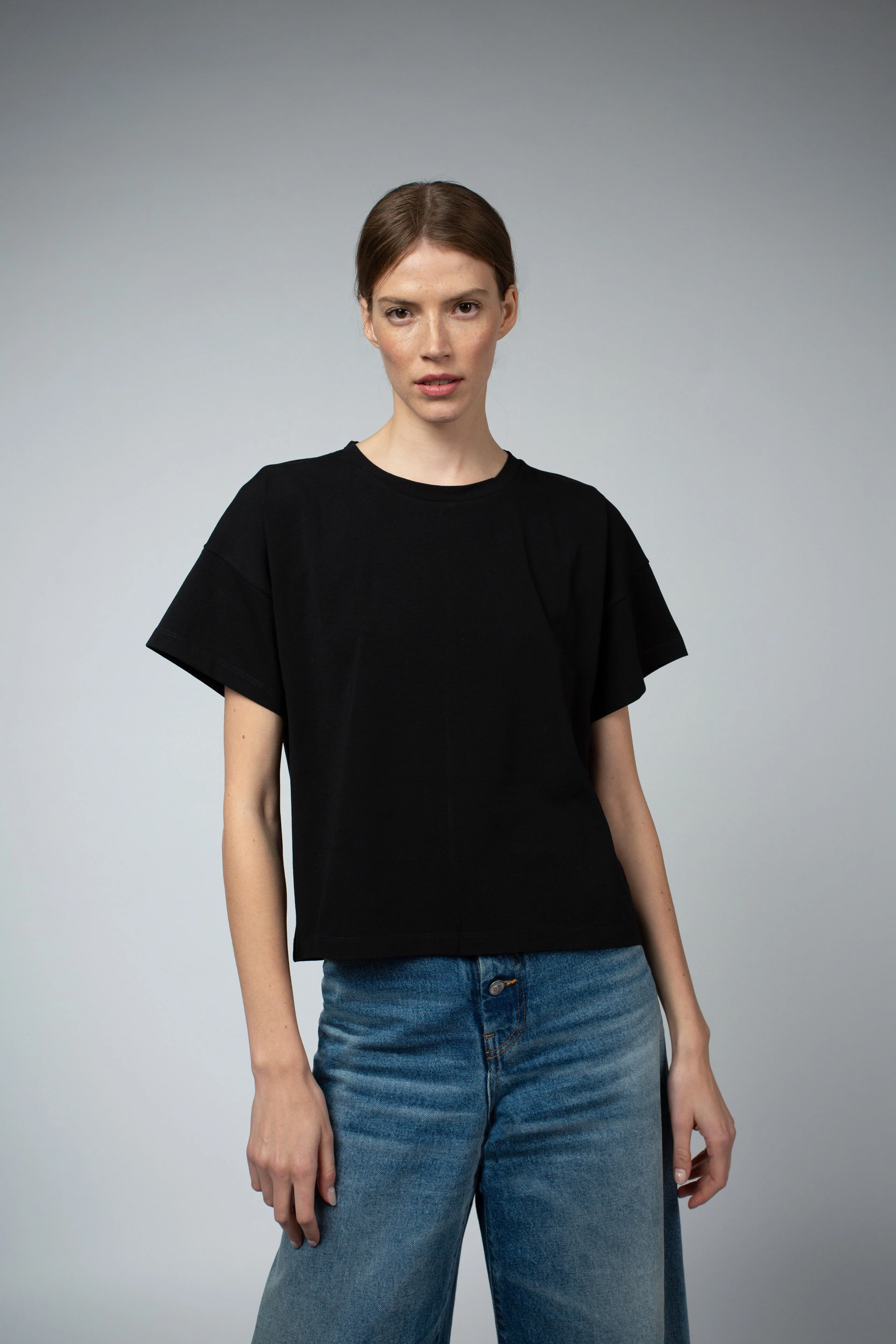 BEVIN ORGANIC COTTON BOYFRIEND T-SHIRT BUNDLE - Image 9
