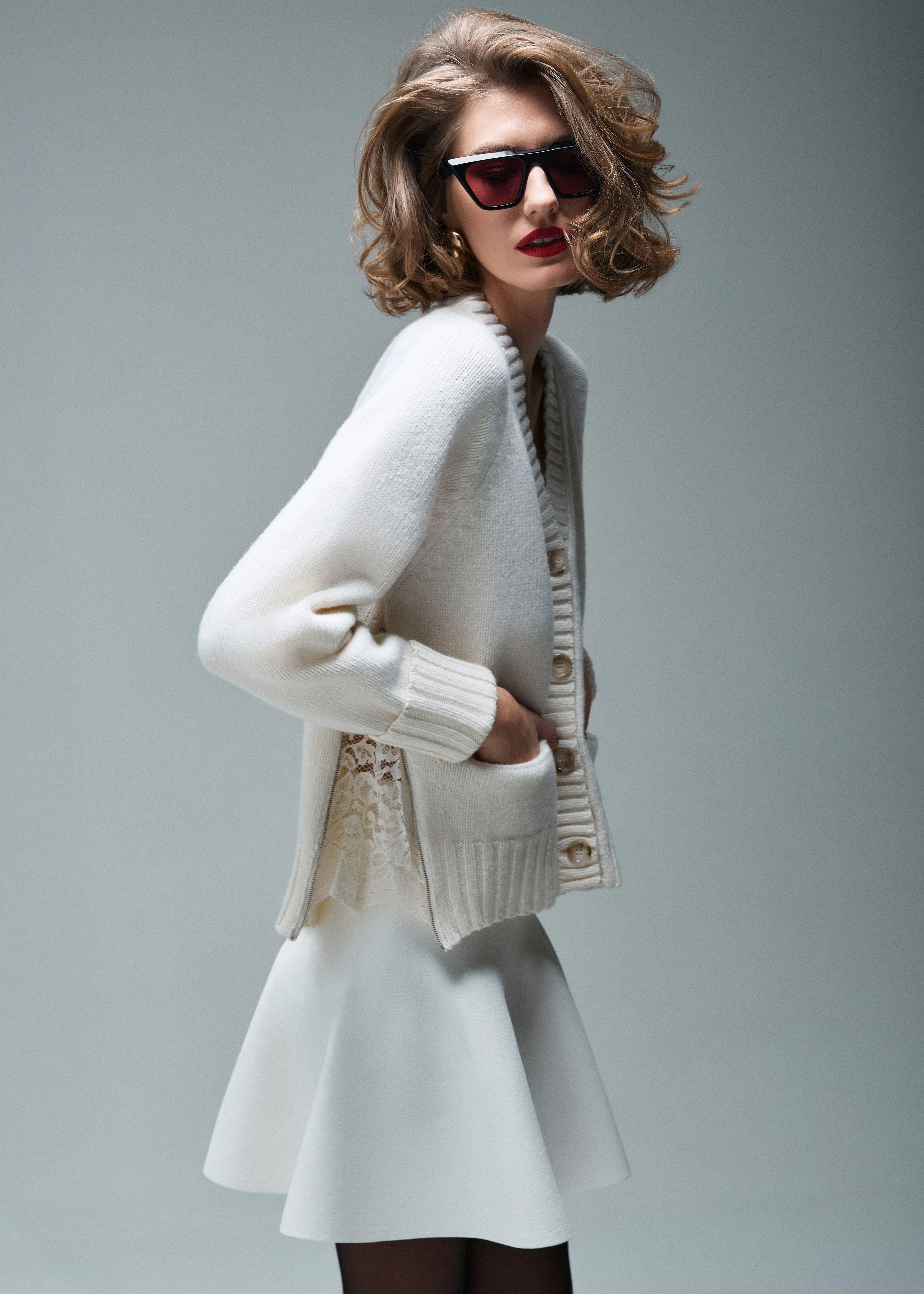 BROOK CASHMERE BLEND CARDIGAN WITH LACE INSERTS IN SUGAR - Image 2
