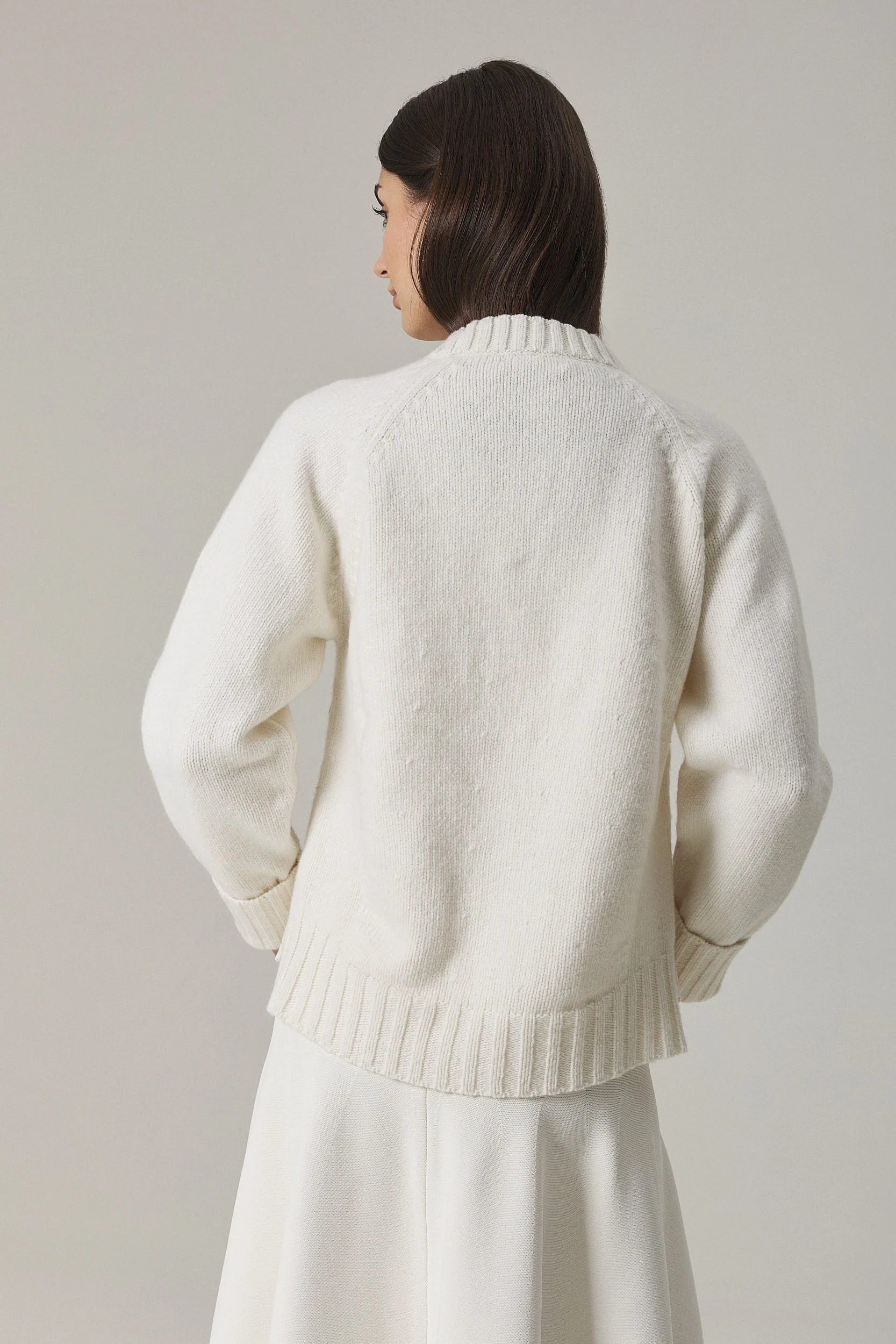 BROOK CASHMERE BLEND CARDIGAN WITH LACE INSERTS IN SUGAR - Image 4