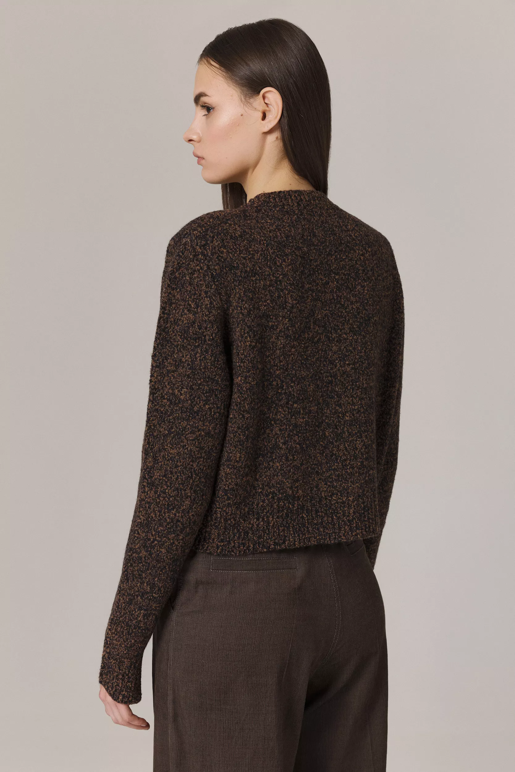 ZOE CASHMERE BOUCLE PULLOVER IN FRECKLED BROWN - Image 3