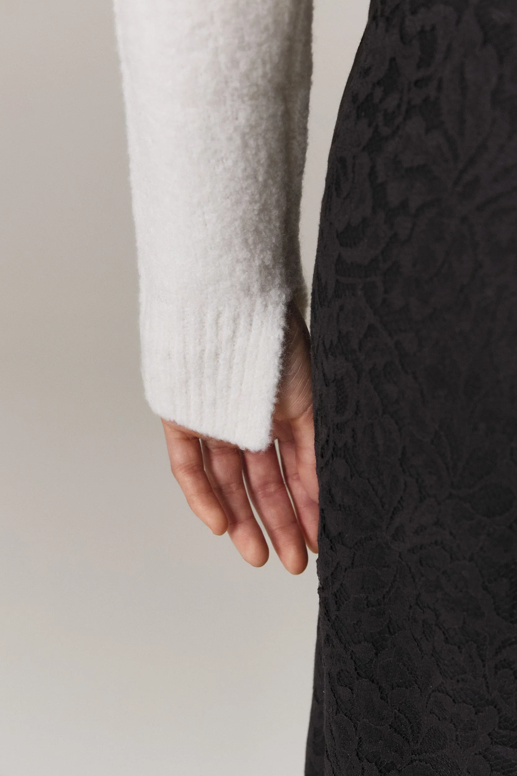 ZOE CASHMERE BOUCLE PULLOVER IN SUGAR - Image 3