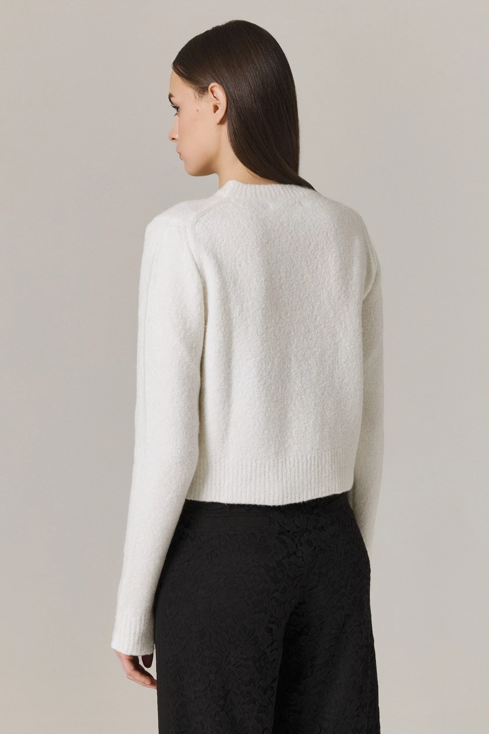 ZOE CASHMERE BOUCLE PULLOVER IN SUGAR - Image 4