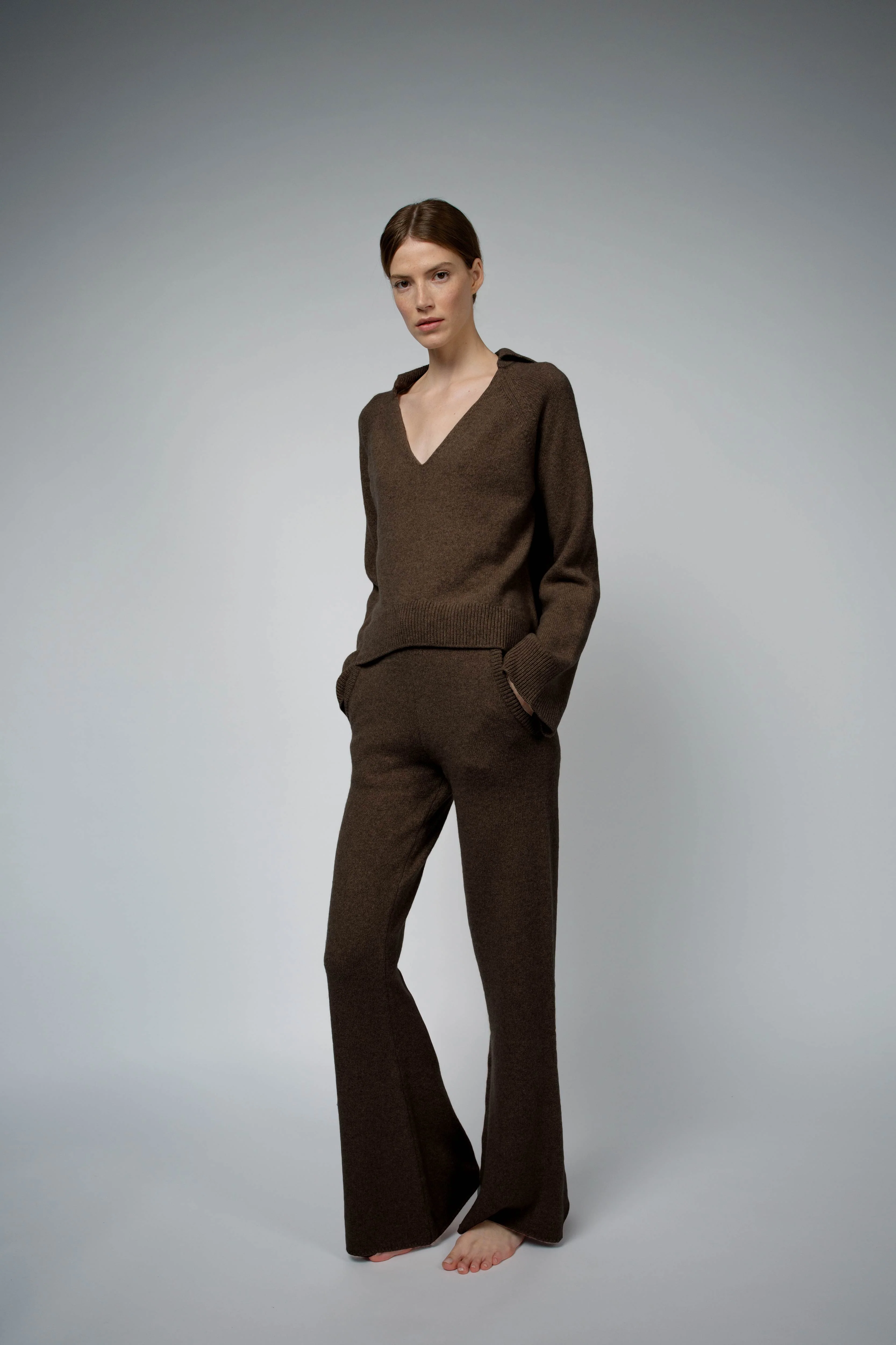 LAUREN RAGLAN SLEEVE CASHMERE SWEATER IN CHESTNUT - Image 2