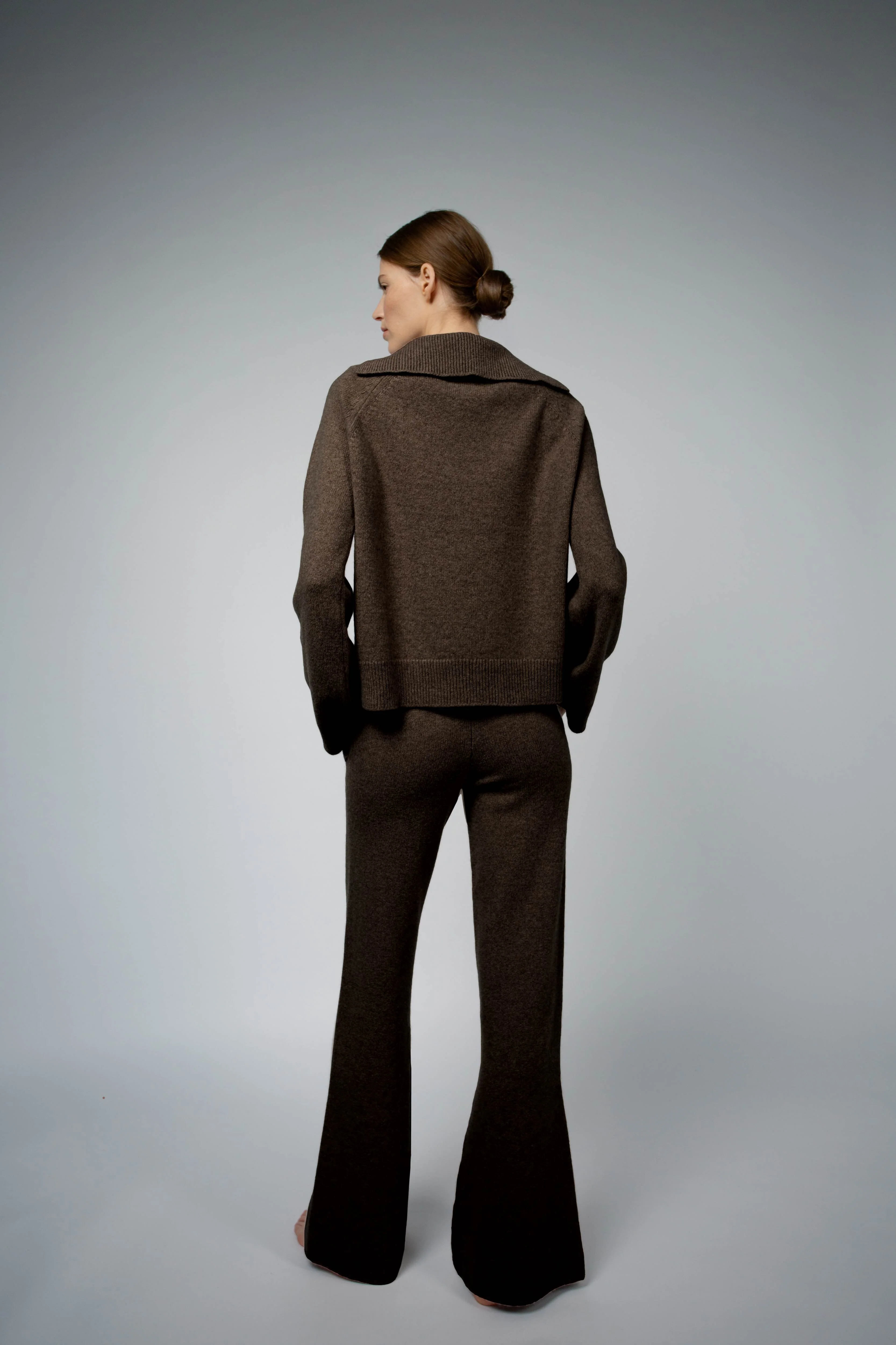 LAUREN RAGLAN SLEEVE CASHMERE SWEATER IN CHESTNUT - Image 4