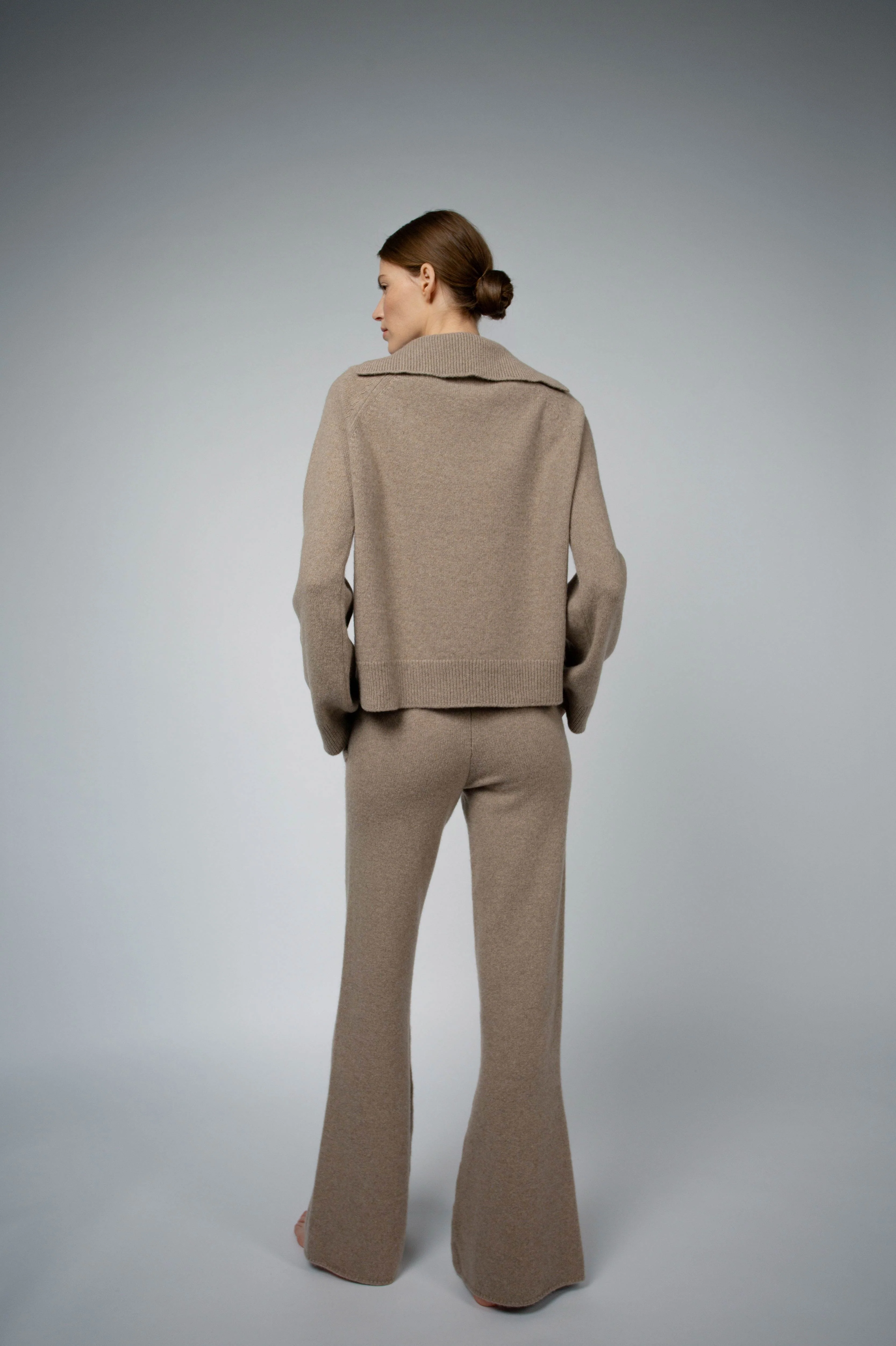 LAUREN RAGLAN SLEEVE CASHMERE SWEATER IN FAWN - Image 5