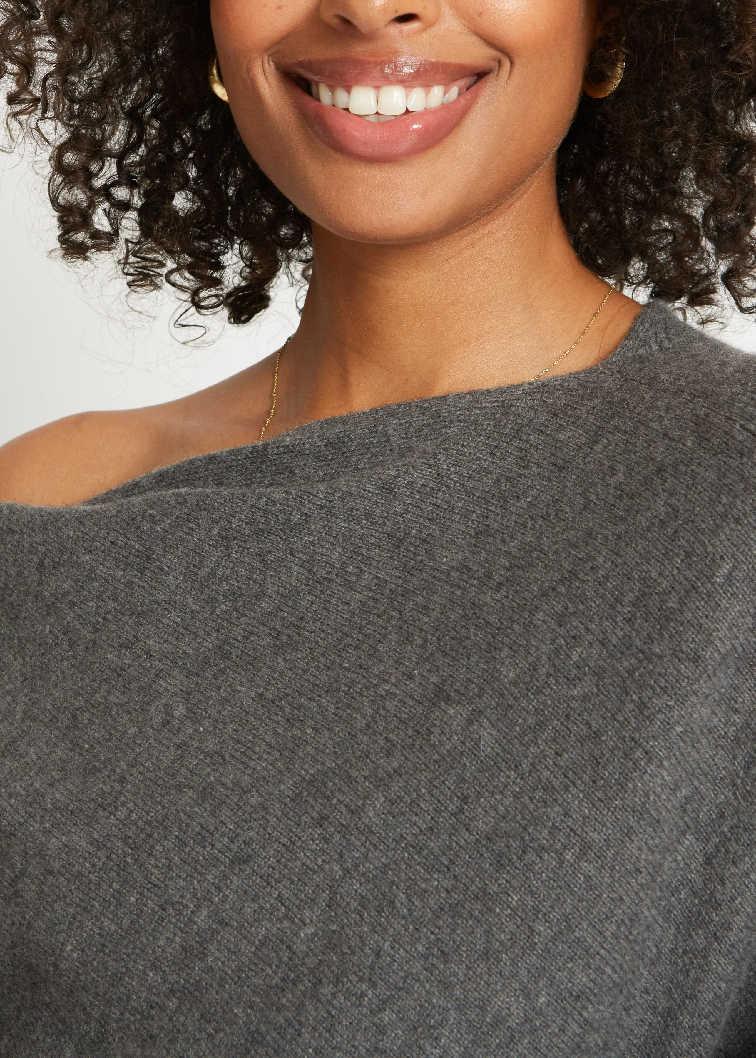 JENICA OVERSIZED CASHMERE CAPE PONCHO IN HEATHER CHARCOAL - Image 3