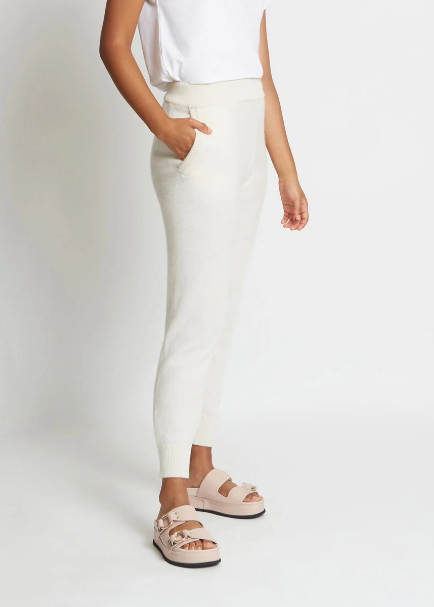 ADDISON CASHMERE TRACK PANT IN SUGAR - Image 3