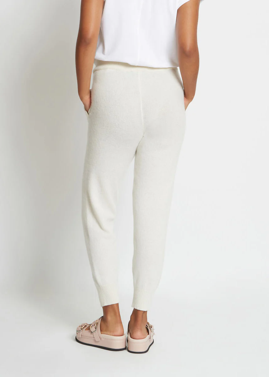 ADDISON CASHMERE TRACK PANT IN SUGAR - Image 4