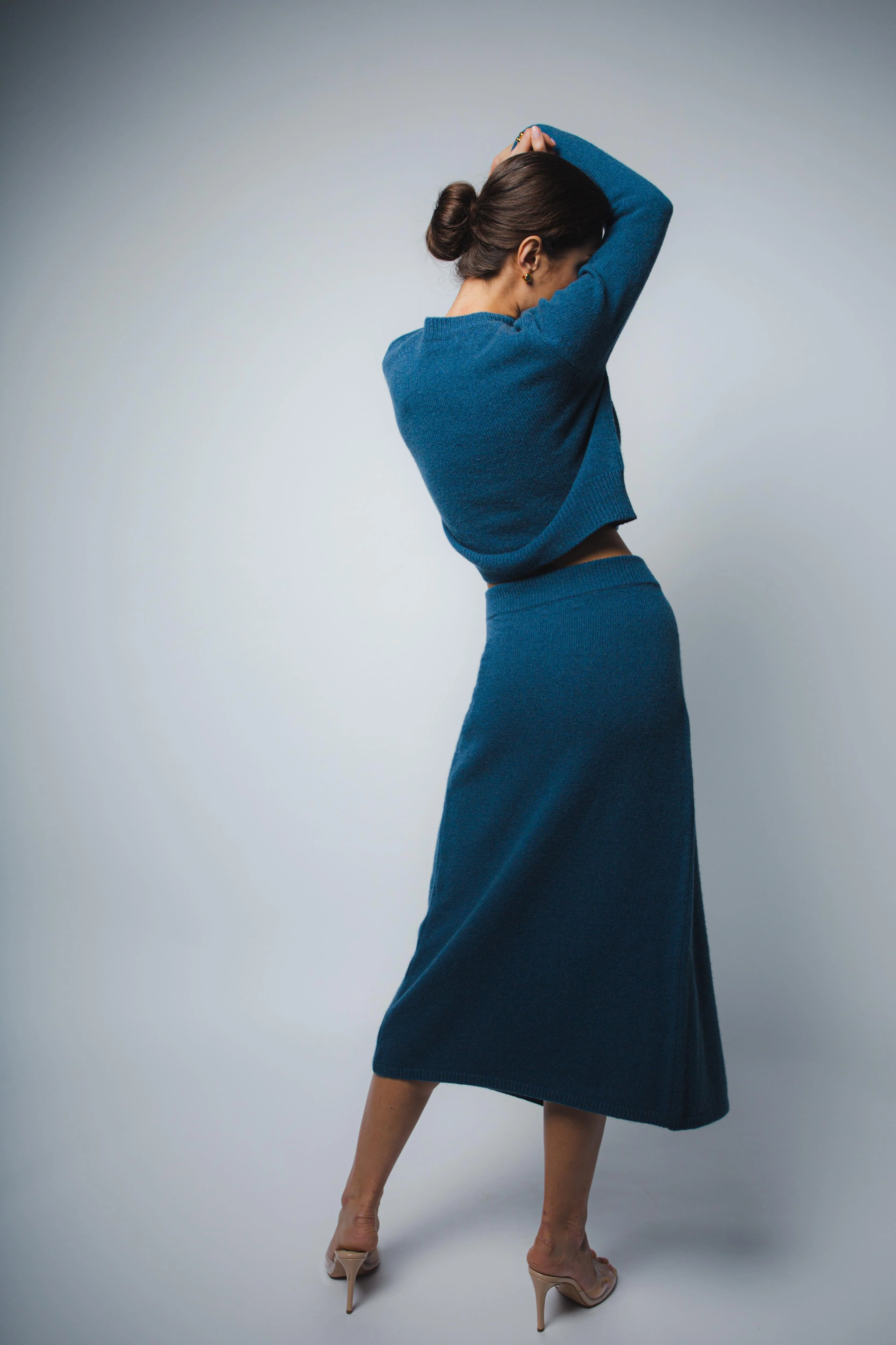 MILA CASHMERE WRAP SKIRT IN PEACOCK - Image 4