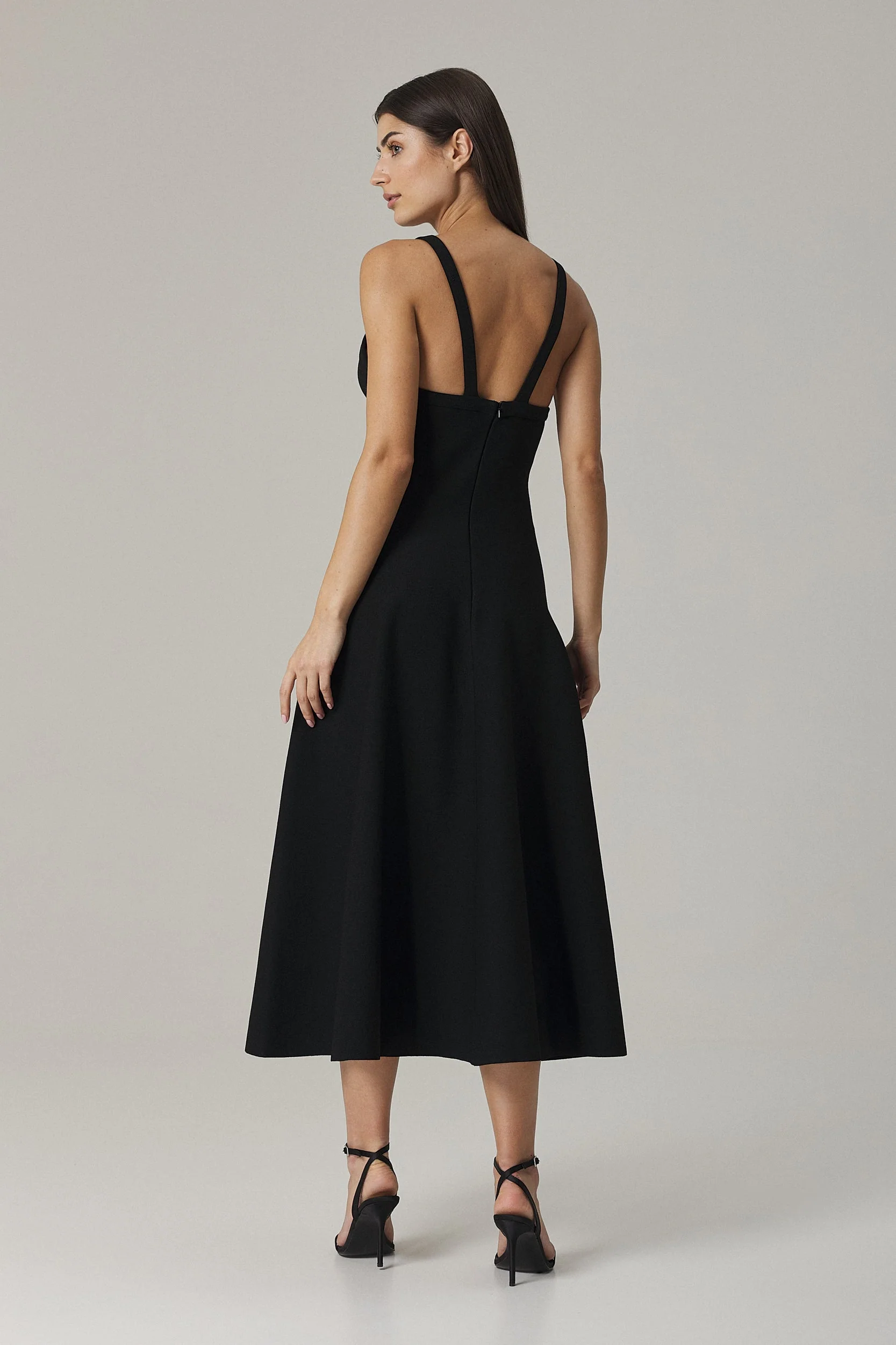 SASHA CIRCULAR KNIT DRESS IN BLACK - Image 3