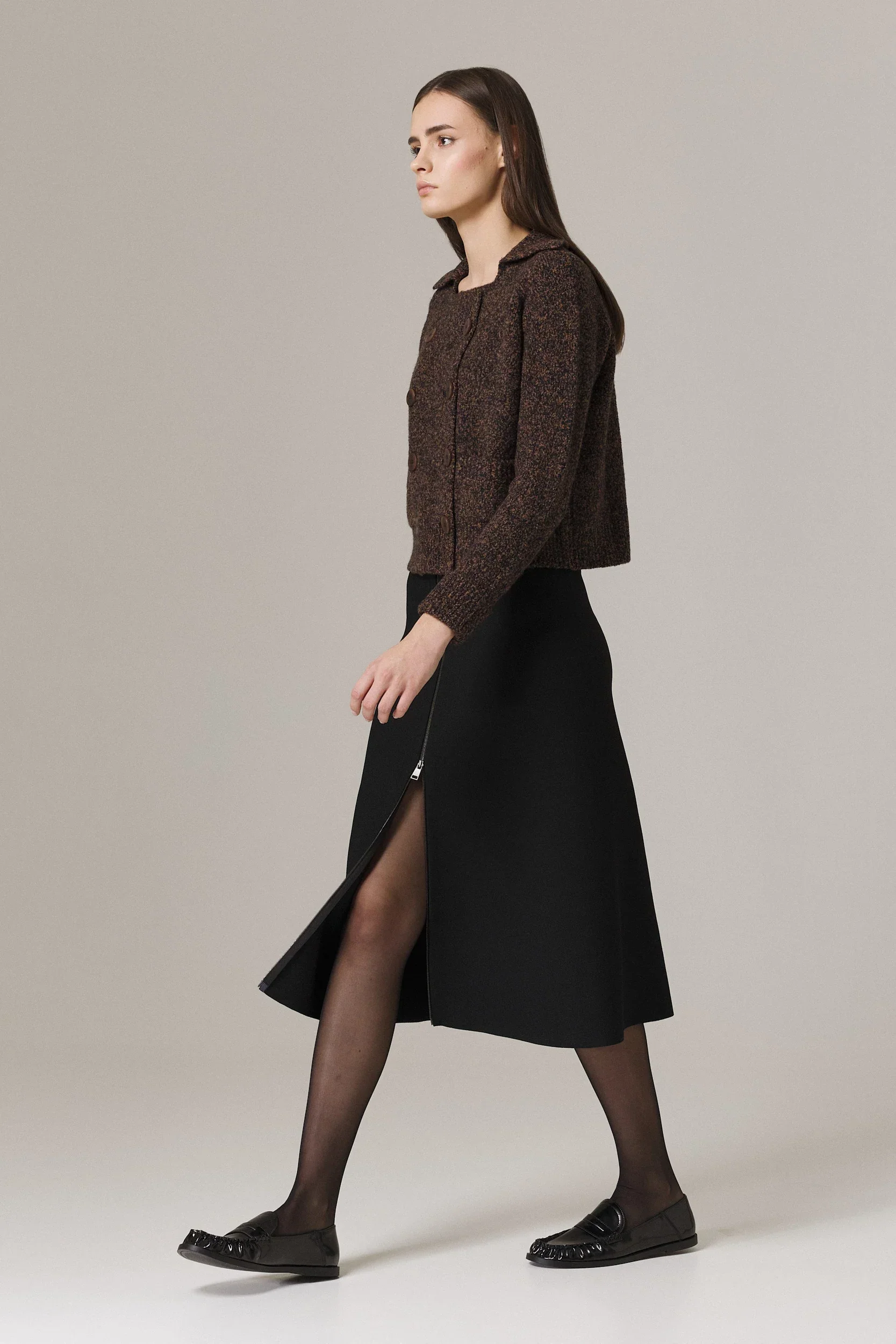 ZOLA DOUBLE BREASTED CARDIGAN IN FRECKLED BROWN - Image 5