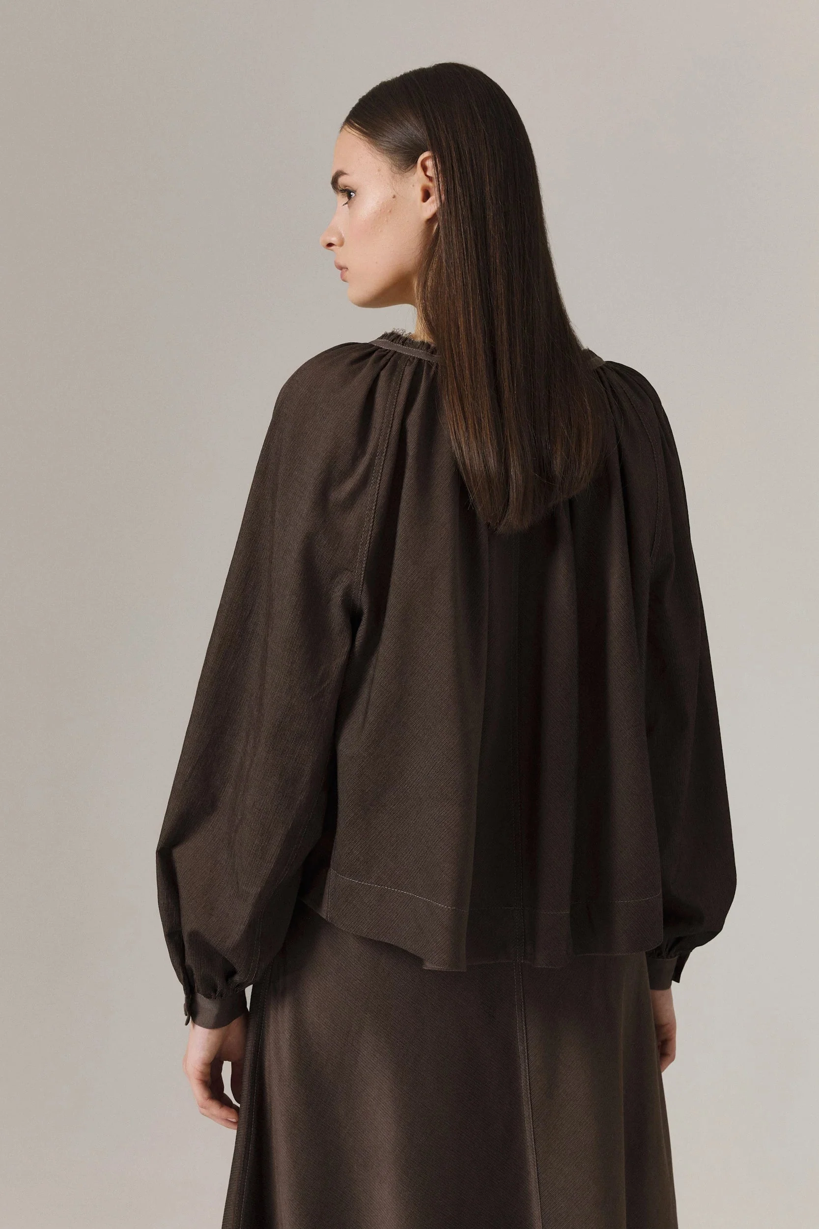 LIA FINE CORDUROY BLOUSE IN UMBER - Image 4