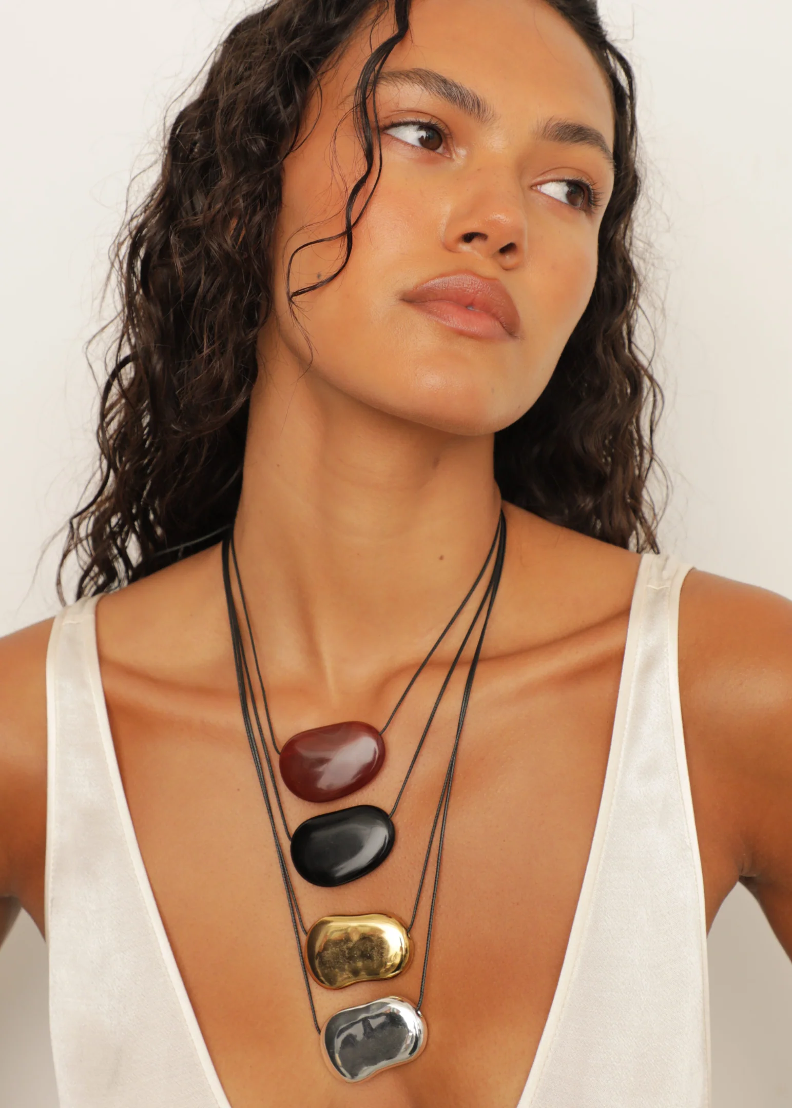 HEAVEN MAYHEM - Julia Statement Necklace - Image 2