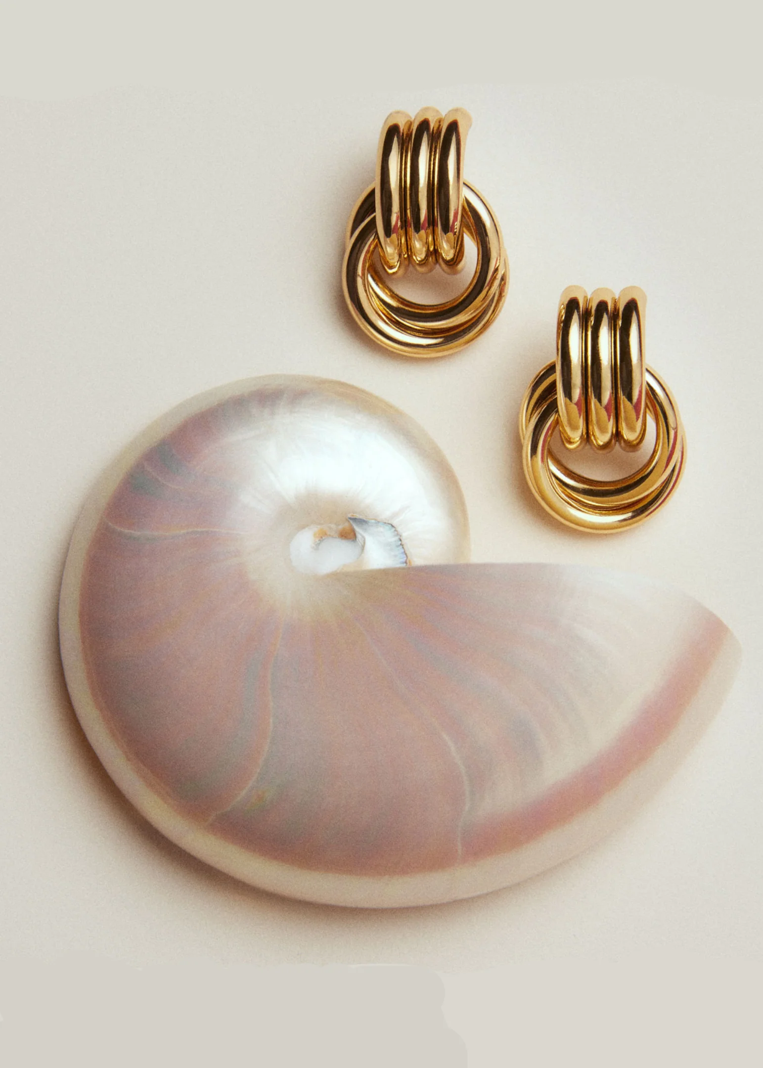 HEAVEN MAYHEM - Mini Knot Earrings - Image 5