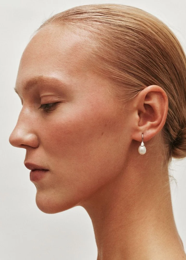HEAVEN MAYHEM - Odette Pearl Earrings in Gold or Silver - Image 8