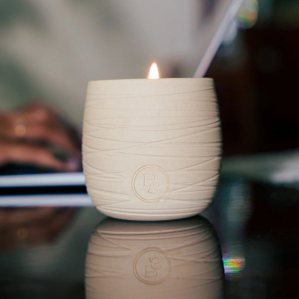 PALMA DE SALUS - Indian Sandalwood Hand Crafted Soy Candle - Image 5