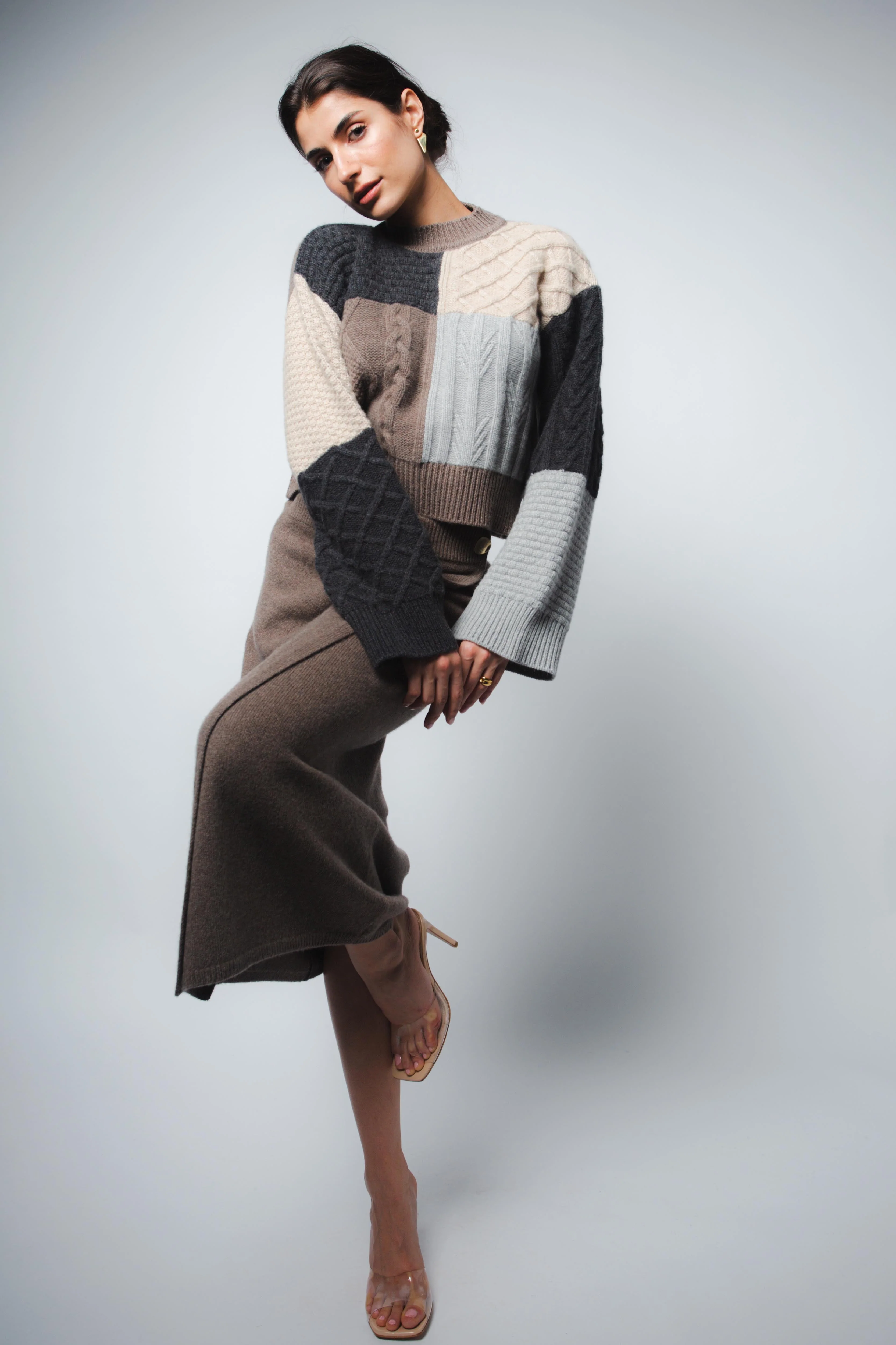 ANJA INTARSIA CASHMERE PULLOVER IN CHESTNUT COMBO - Image 3