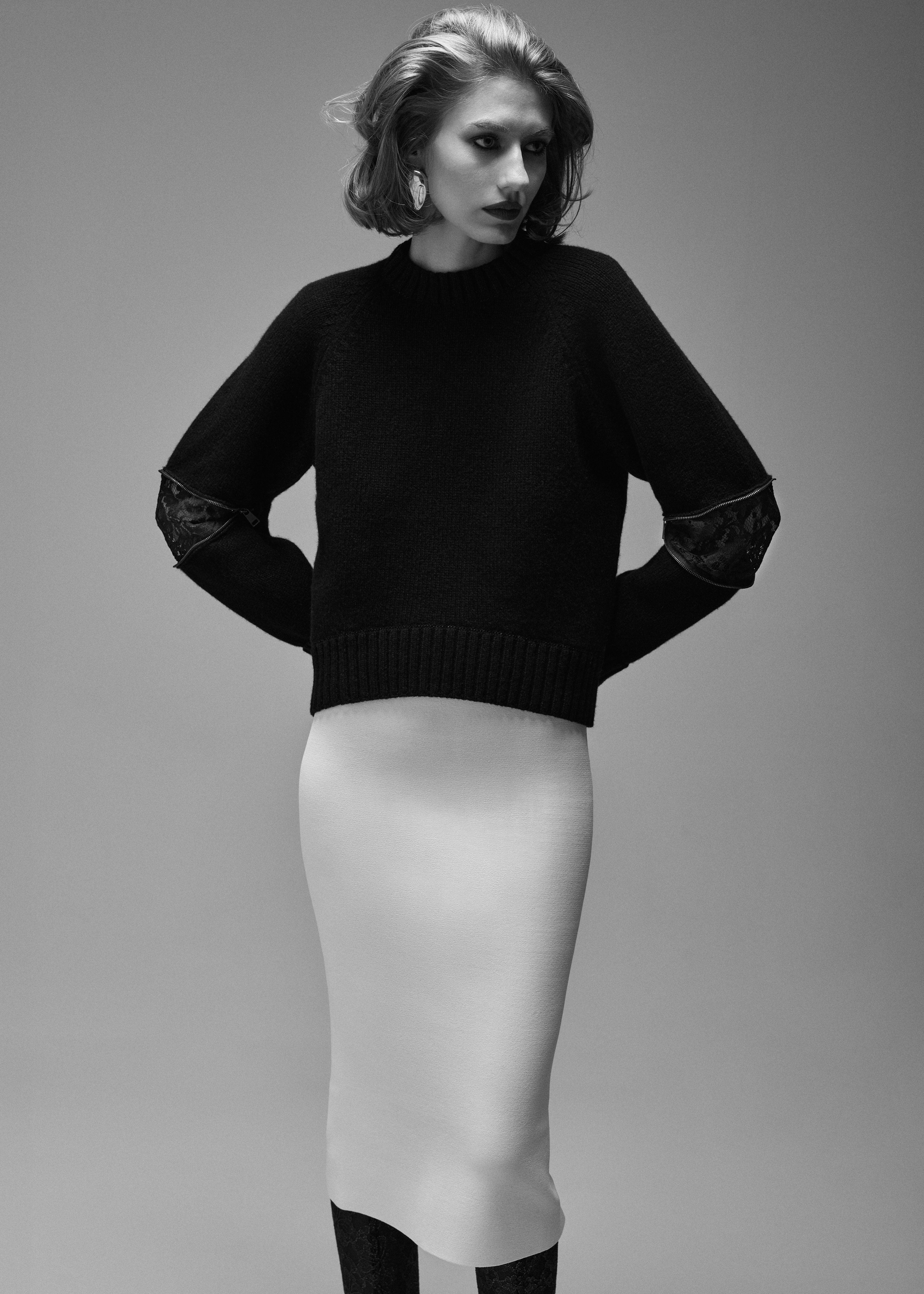 NAOMI CONTOURING KNIT PENCIL SKIRT IN SUGAR - Image 5