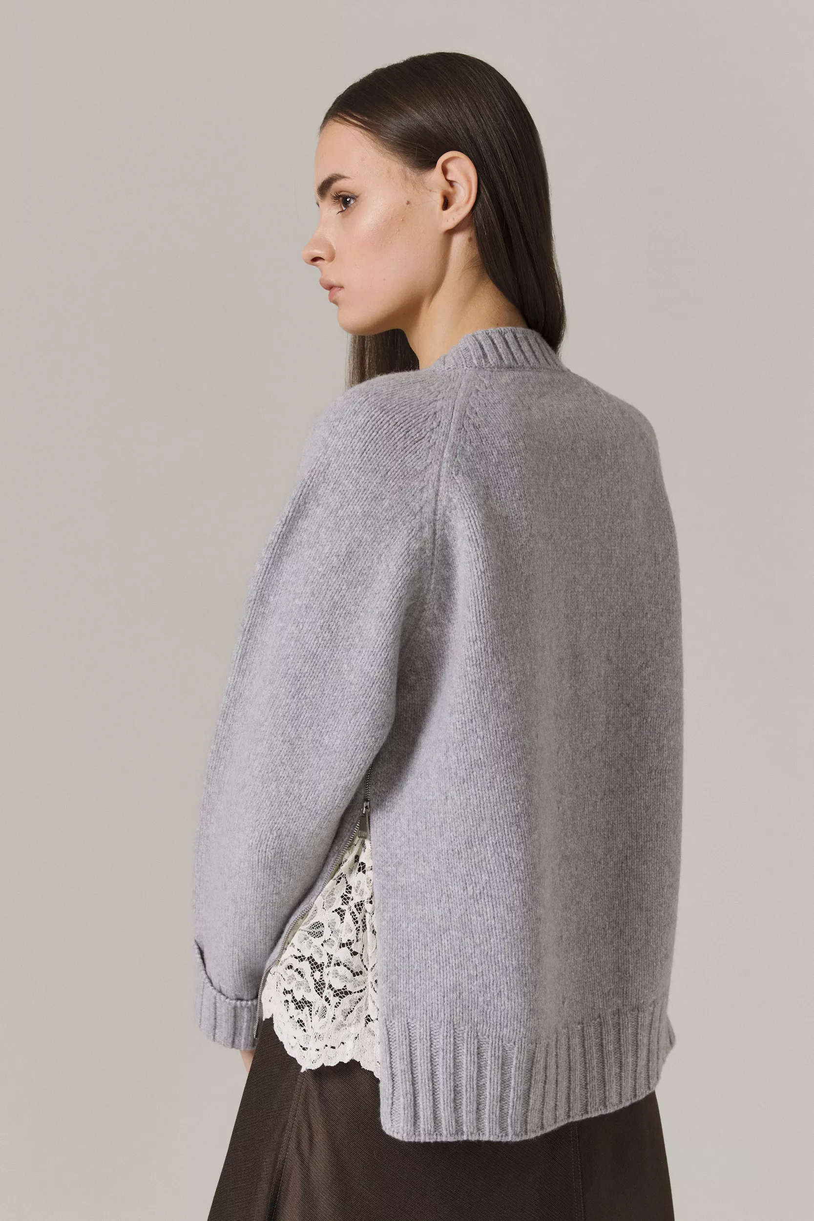 BROOK CARDIGAN WITH LACE INSERTS IN HEATHER GREY - Image 4