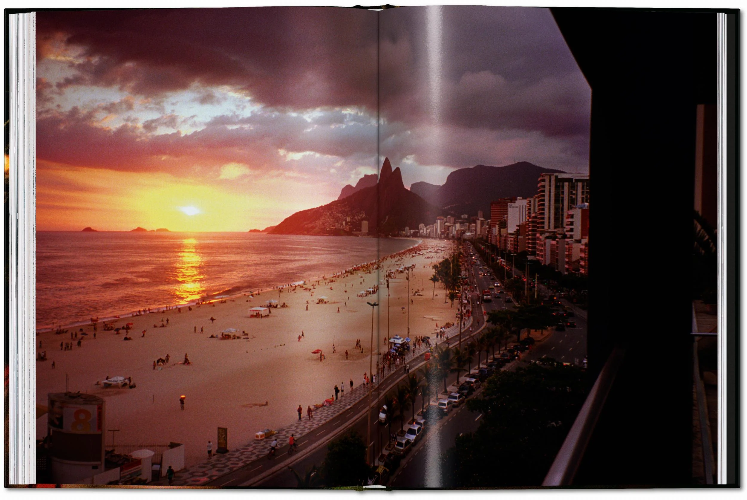 TASCHEN BOOKS - MARIO DE JANEIRO Testino (English) - Image 8