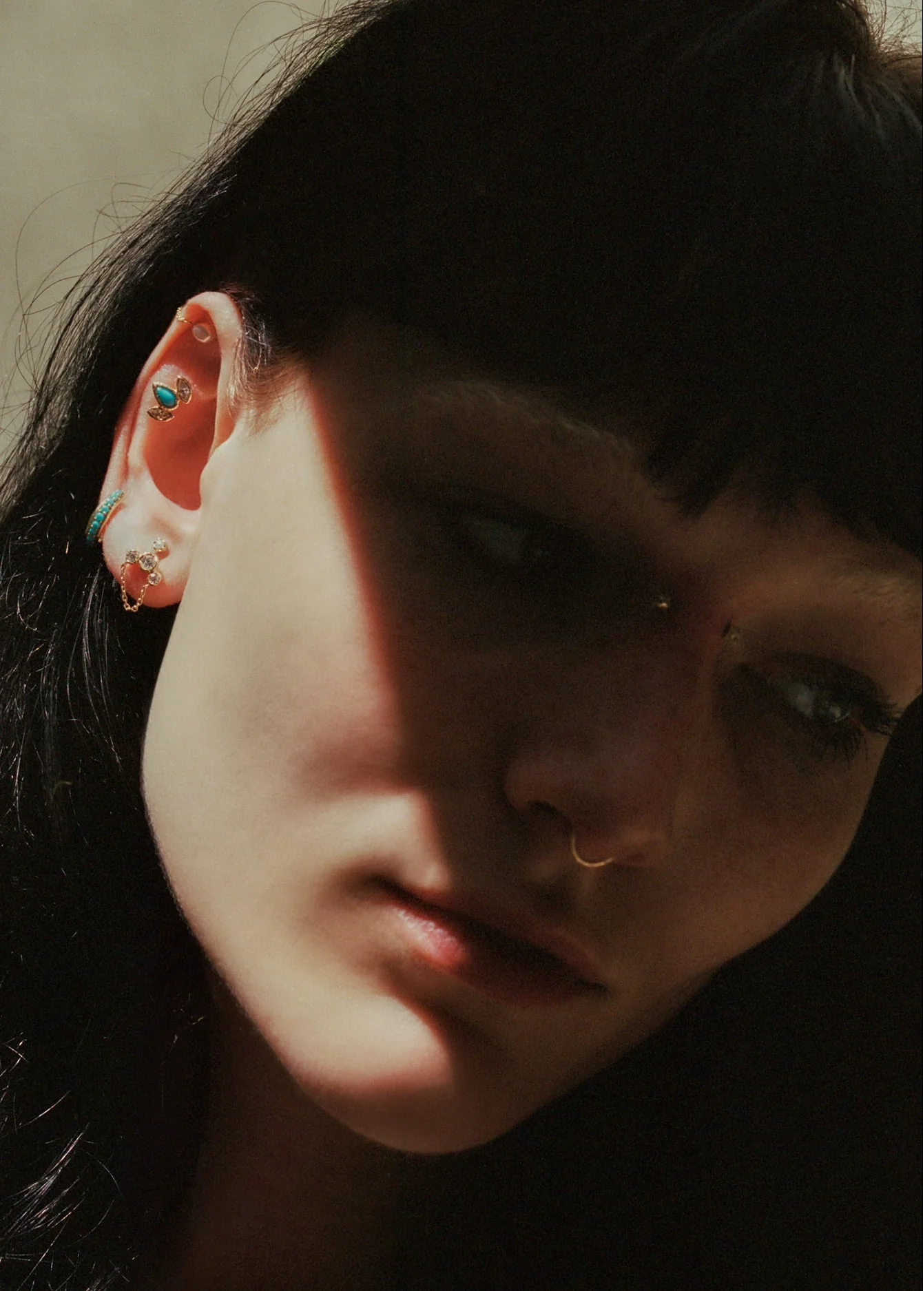 PAMELA LOVE - Lapis and Gold Marquise Pear Stud - Image 5