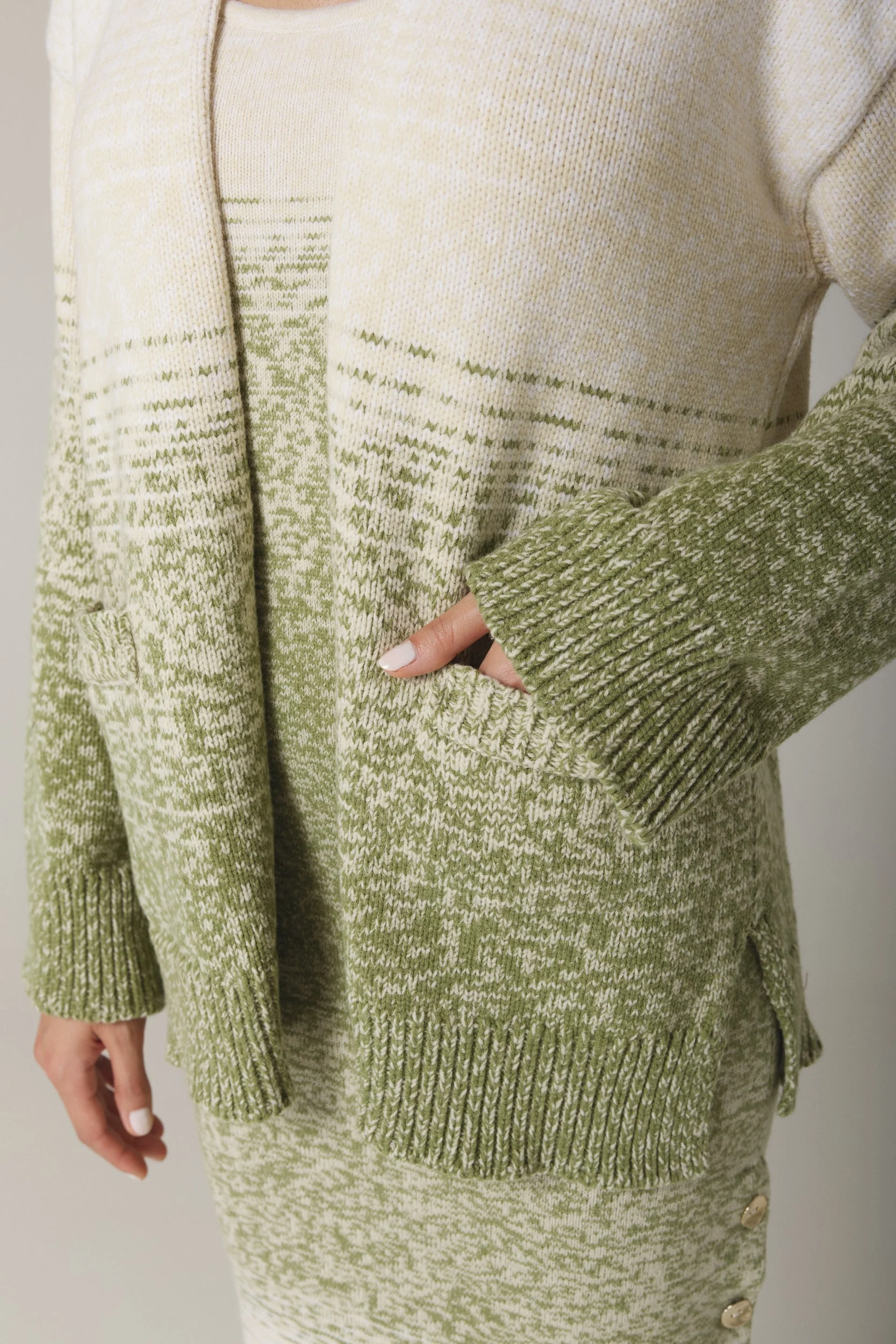 WADIM OMBRÉ OPEN CARDIGAN IN OLIVE COMBO - Image 3