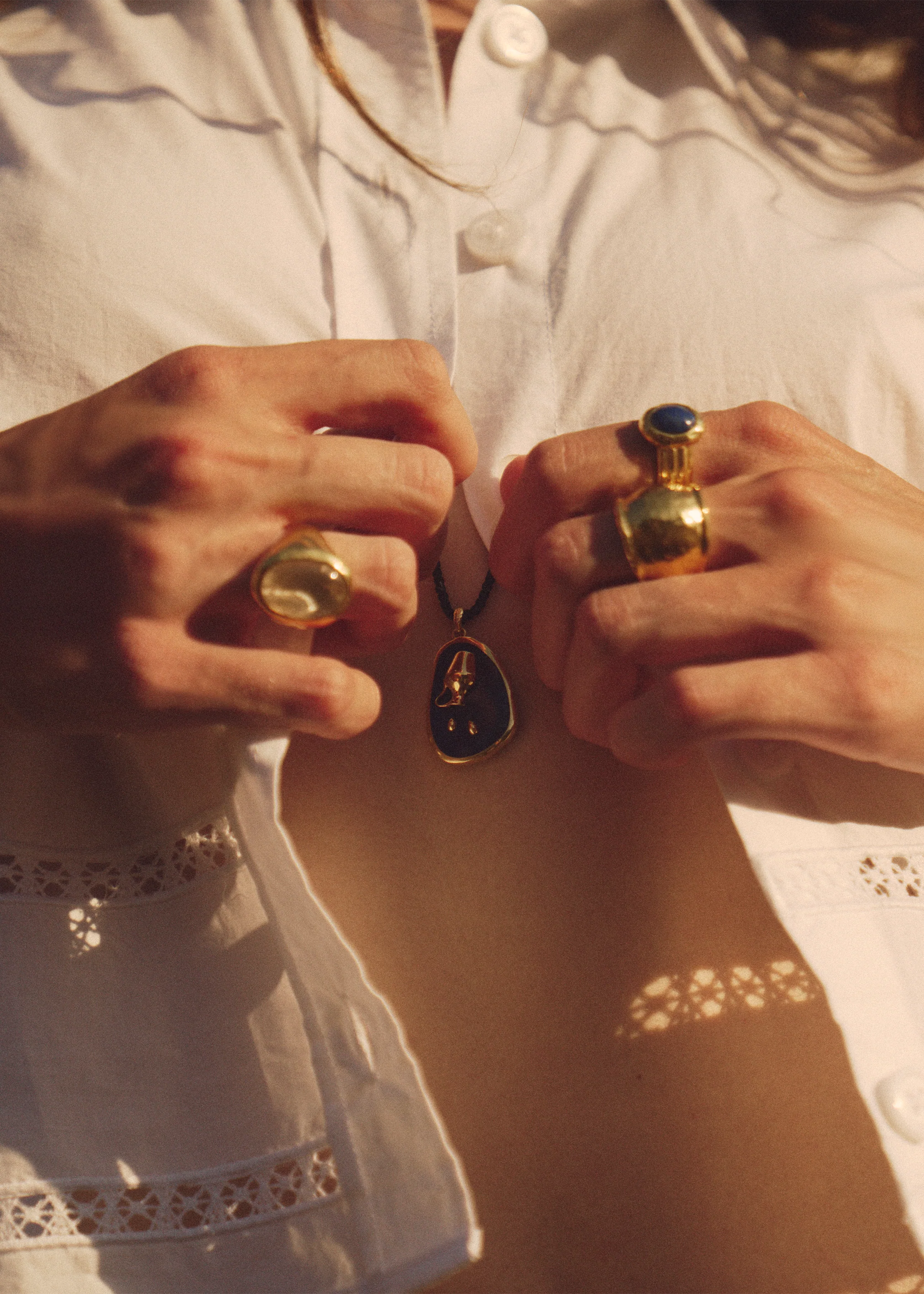 PAMELA LOVE - Paola Quartz Cabochon Ring - Image 3