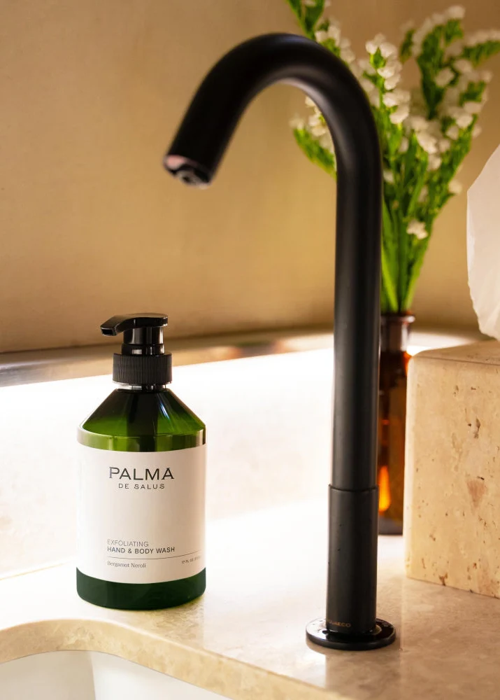 PALMA DE SALUS - Plant Based Bergamot Neroli Exfoliating Hand & Body Wash - Image 5