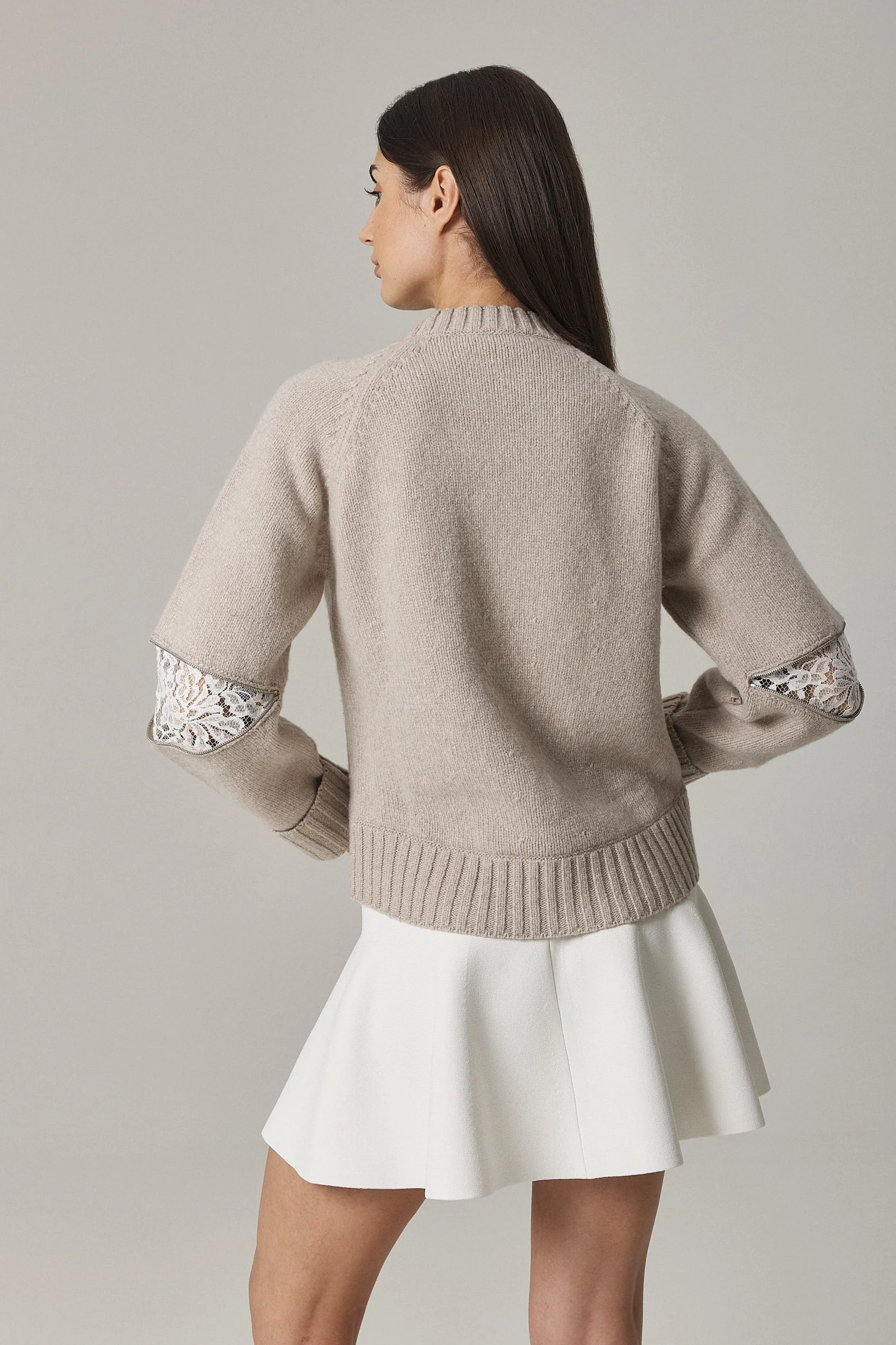 VAL CASHMERE BLEND PULLOVER WITH LACE INSERTS IN OAT - Image 3