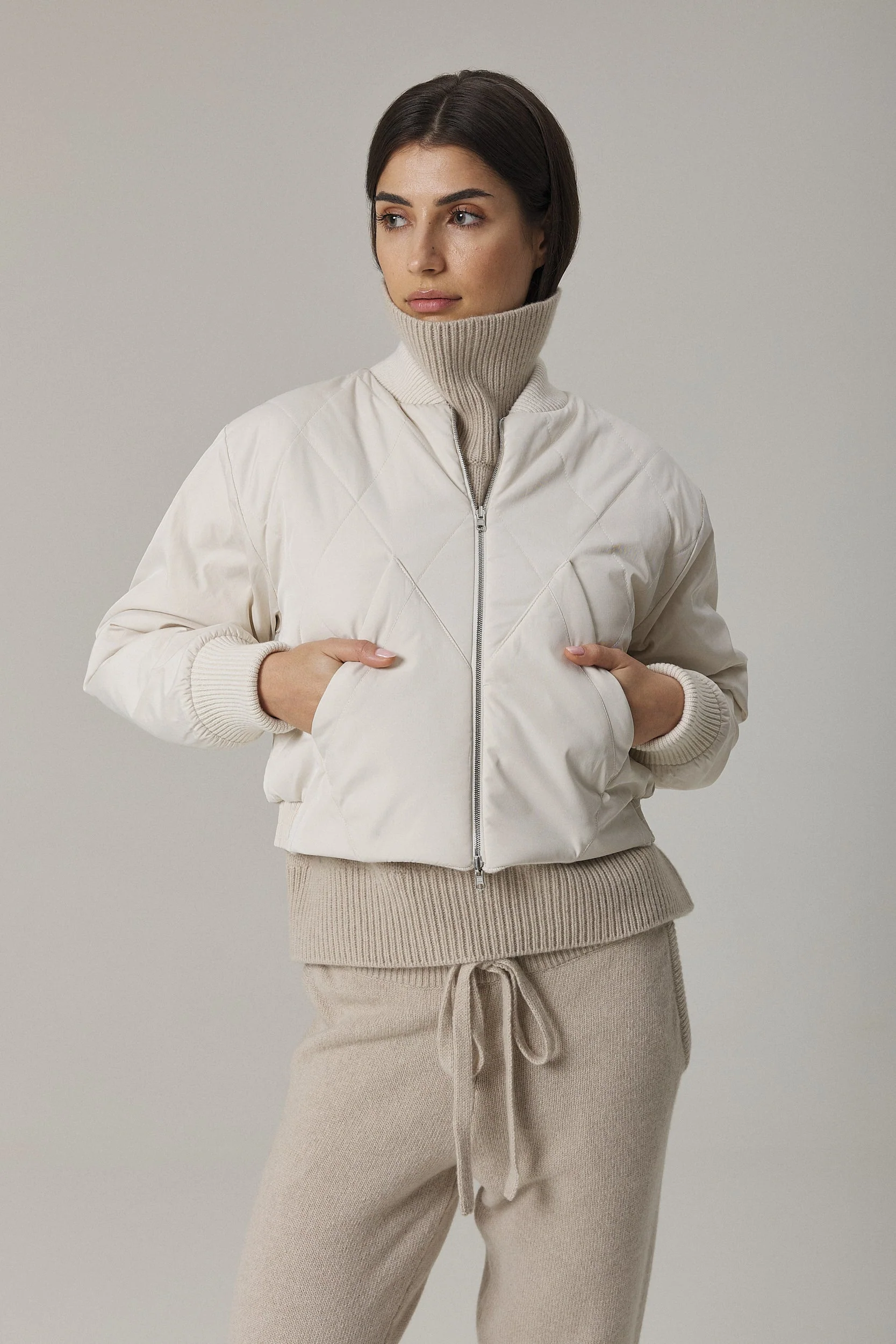 JAIME CASHMERE BLEND REVERSIBLE FLIGHT JACKET IN SUGAR - Image 2