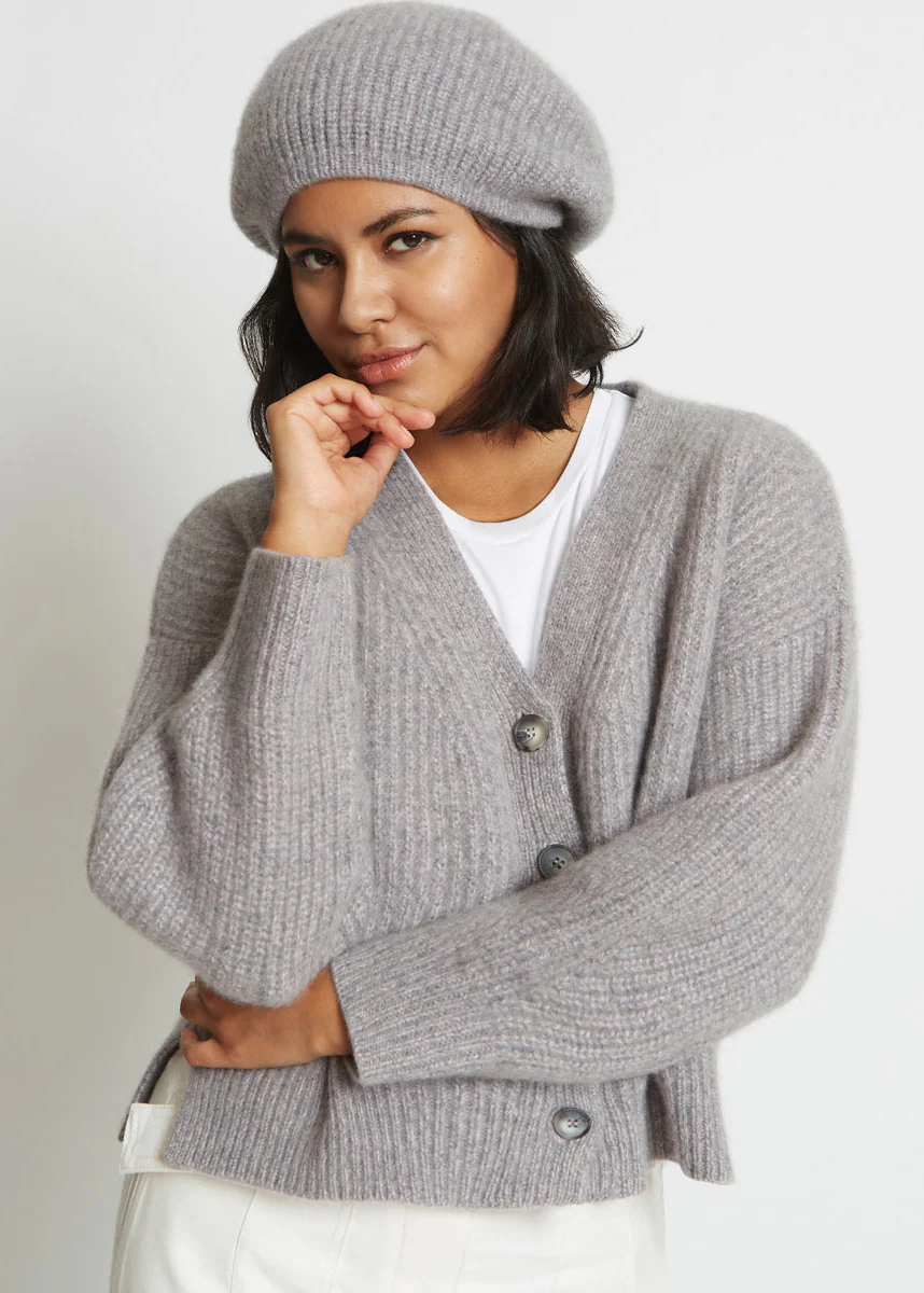 CELINE RIBBED PURE CASHMERE BERET IN GRANITE - Image 2