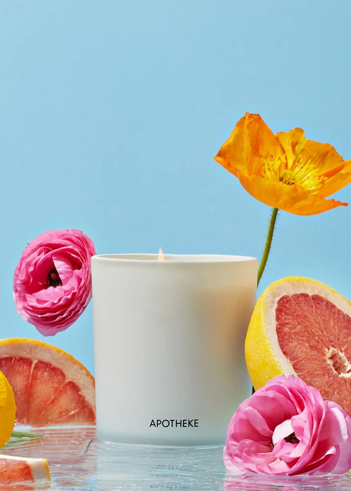 APOTHEKE - Sea Salt Grapefruit Classic Candle - Image 2