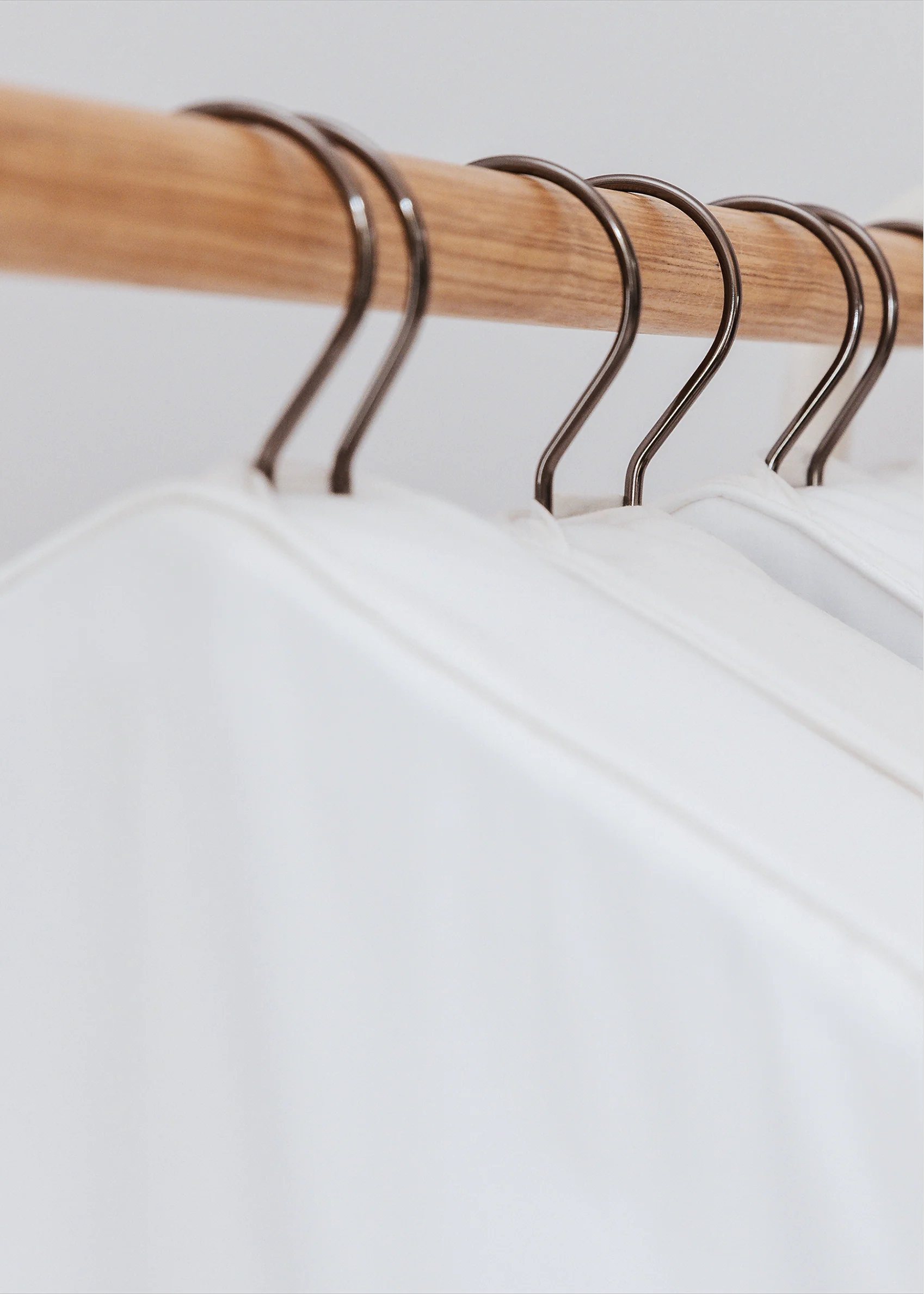 HAYDEN HILL - Short Organic Cotton Hanging Garment Bag - Image 6