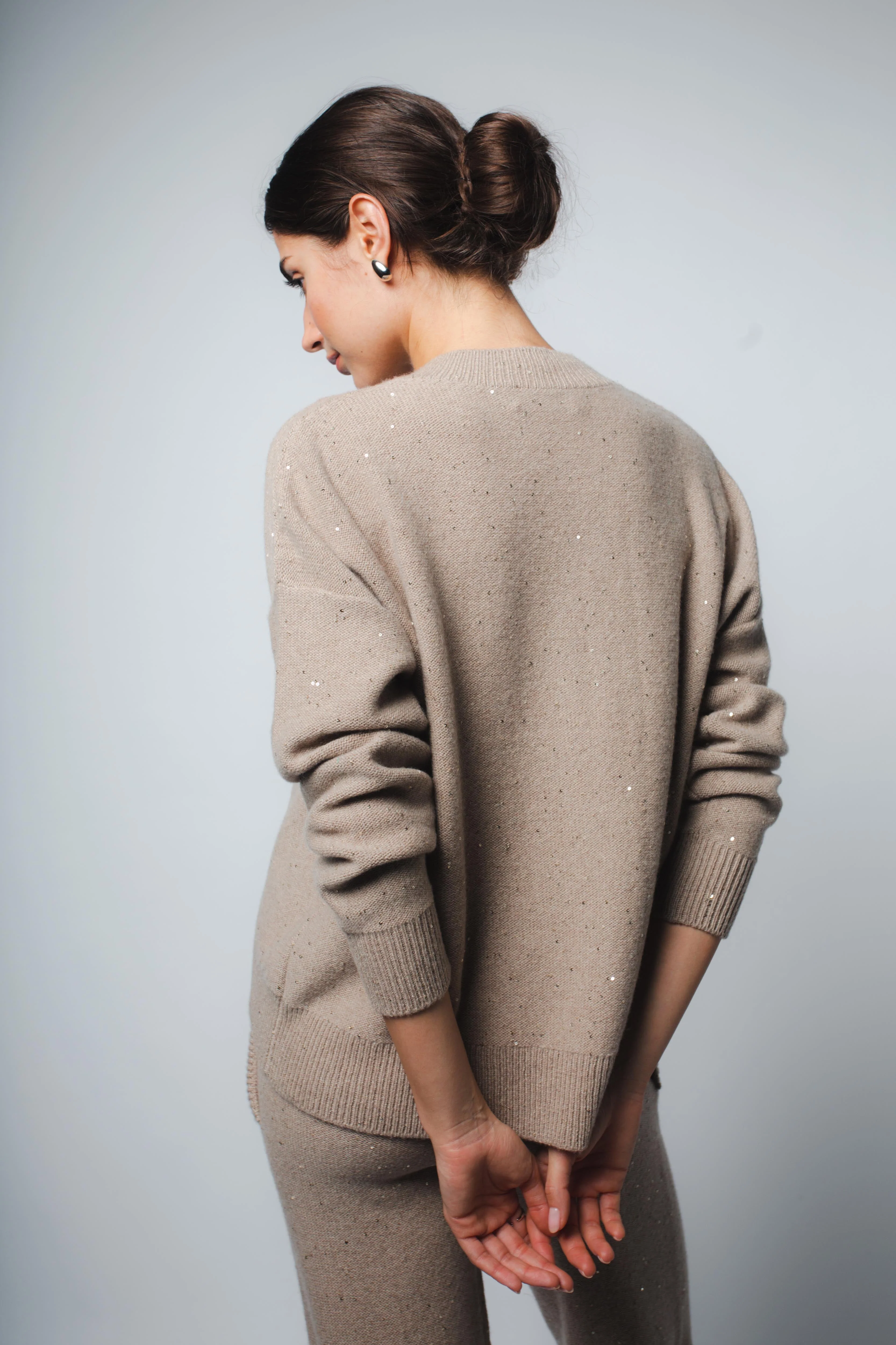 CRISTA V-NECK SWEATER IN SEQUIN CASHMERE IN FAWN SPARKLE - Image 3