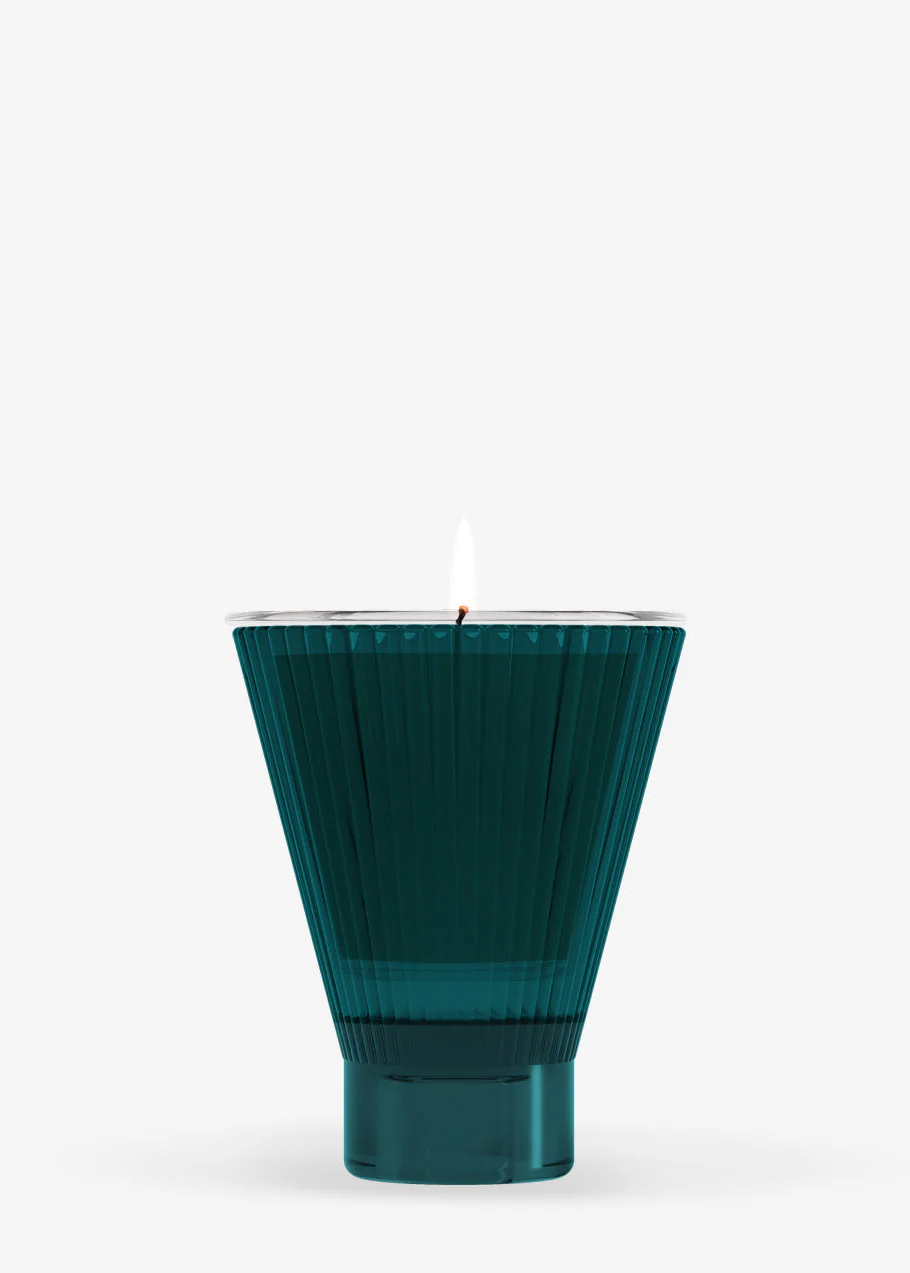 OZAIZ - ZAI Cedar & Black Cherry Candle - Image 3